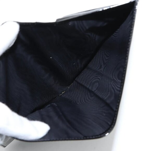 Chanel CC Logo Patent Leather Long Wallet Black - Picture 4 of 10